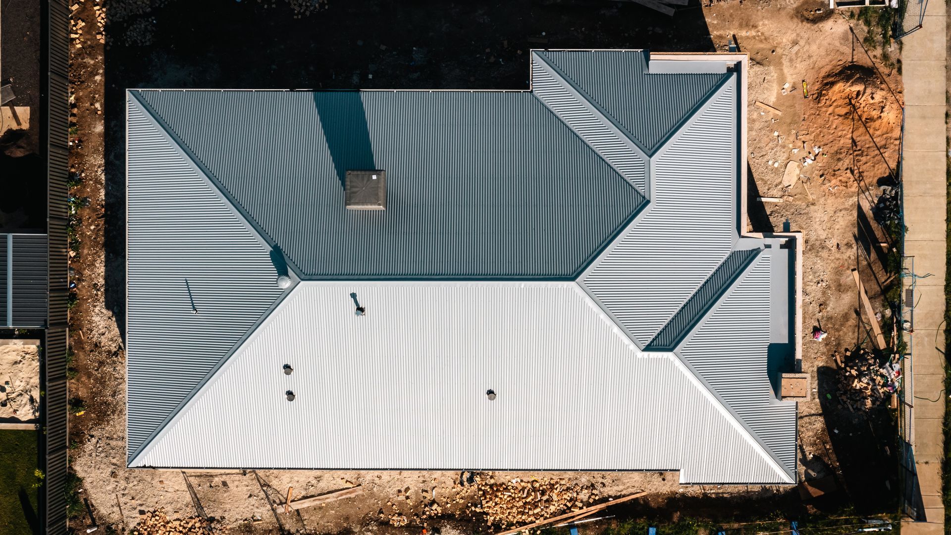 Wendouree tile to tin roof restoration